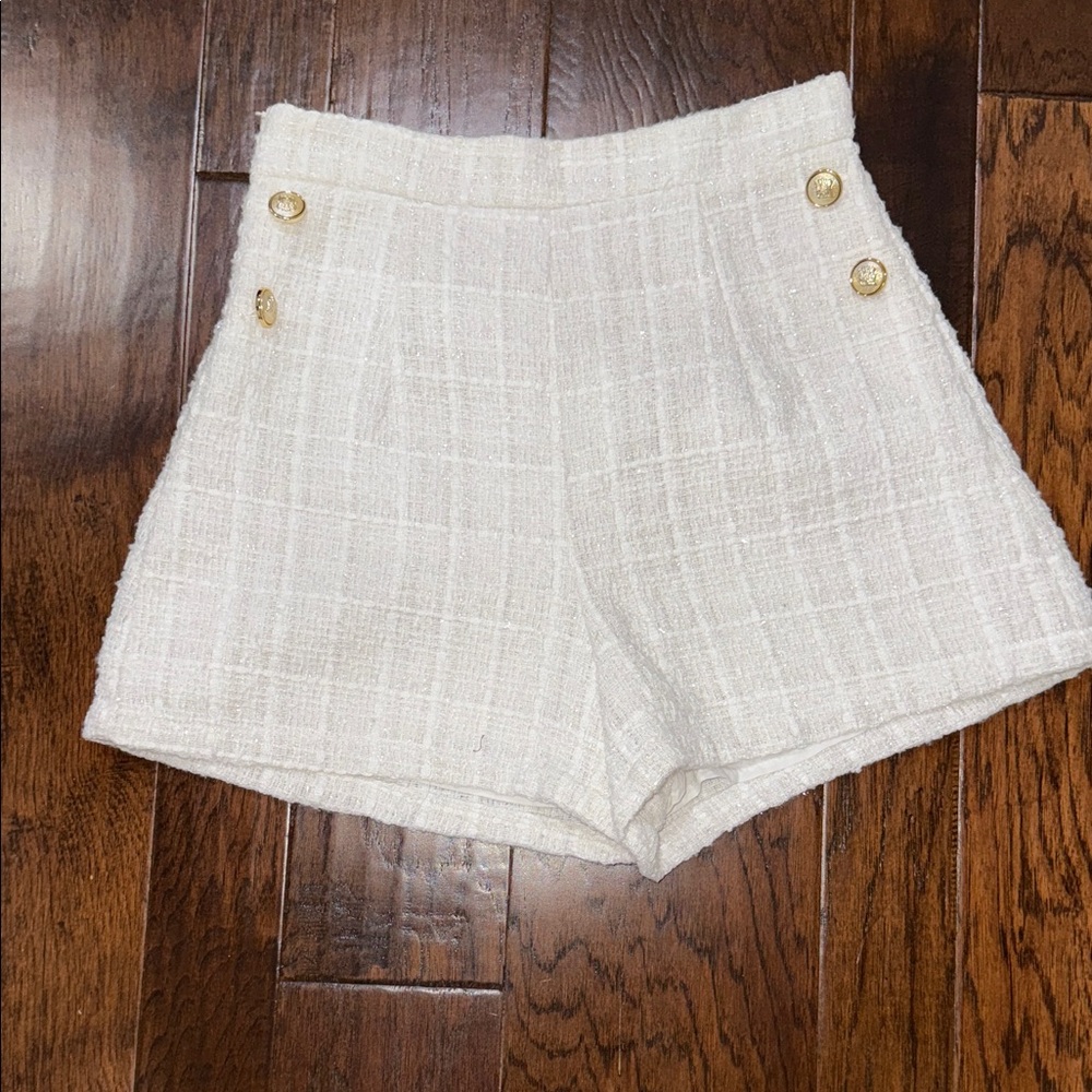 Elegant shimering White Women's Shorts